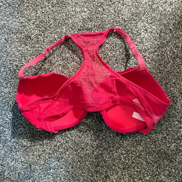 Victoria's Secret raceback demi - 38C - Picture 3 of 6